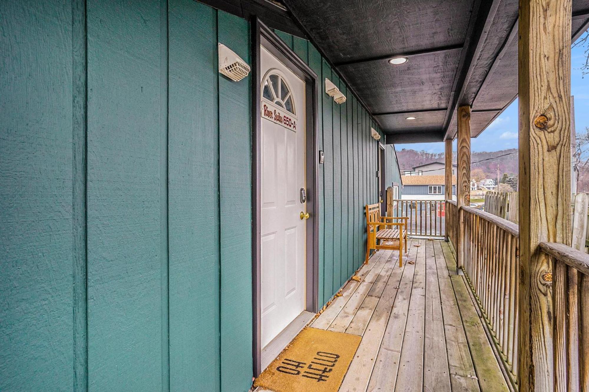 Riverside Suites - Unit B Saugatuck Bagian luar foto