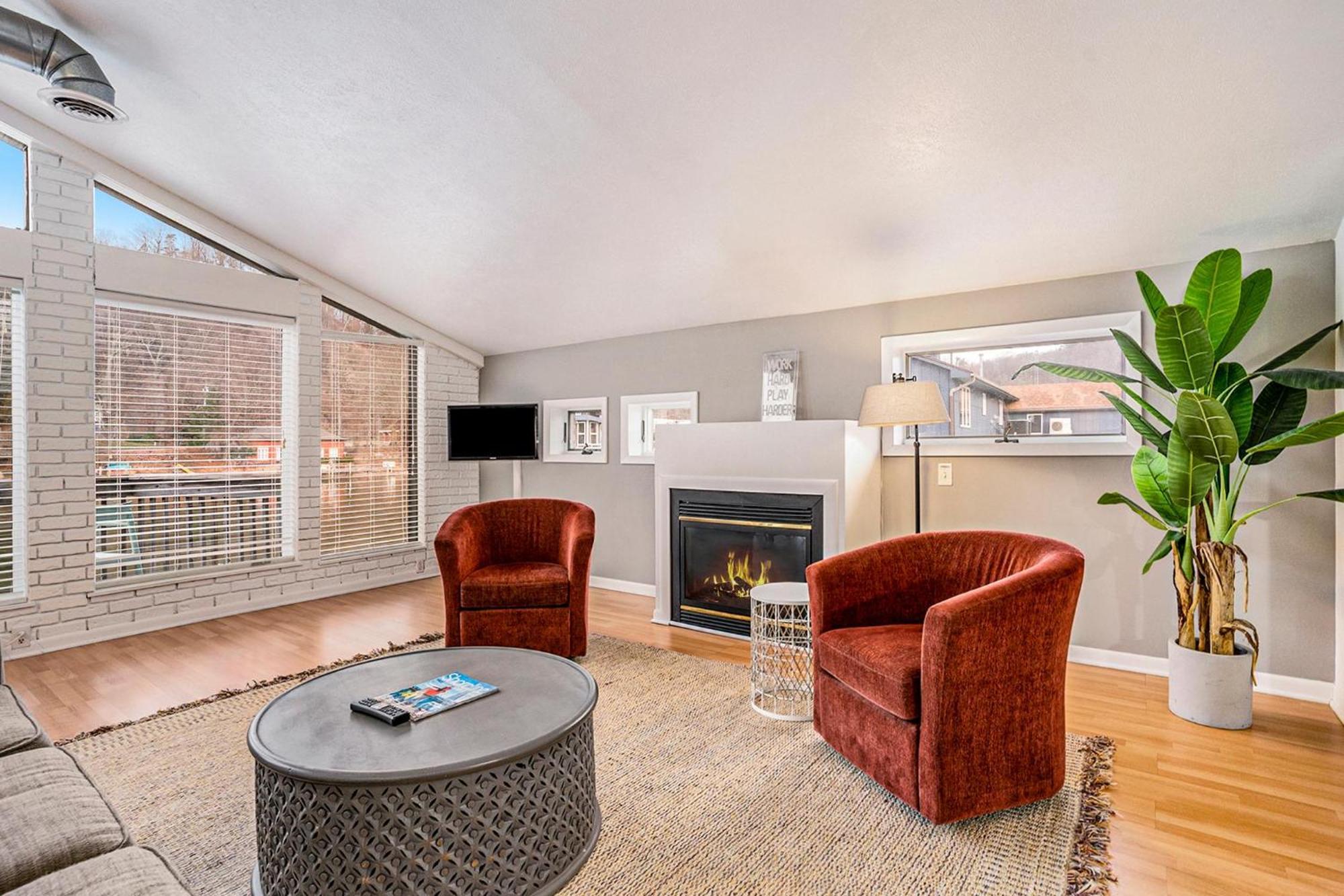 Riverside Suites - Unit B Saugatuck Bagian luar foto