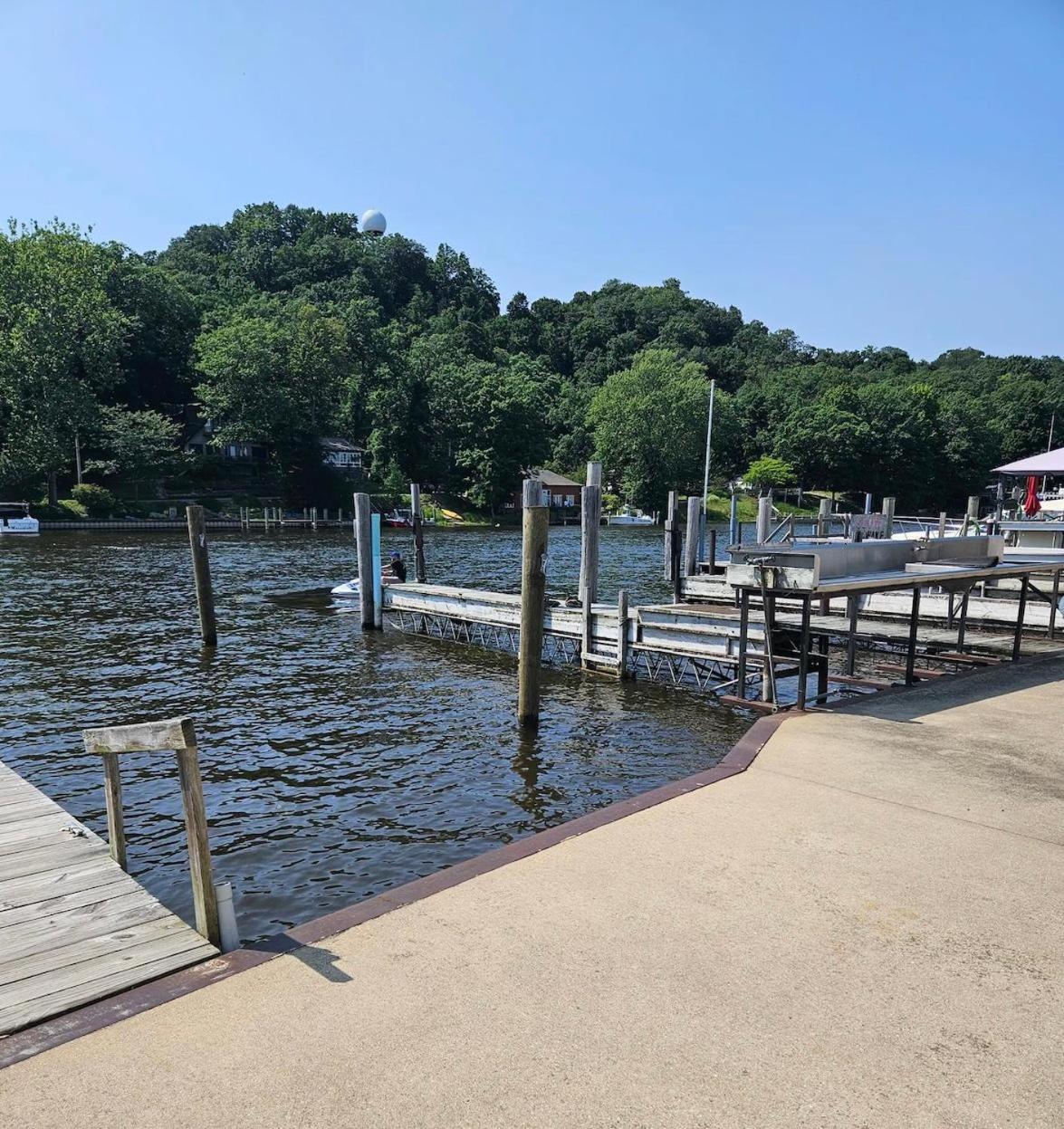 Riverside Suites - Unit B Saugatuck Bagian luar foto